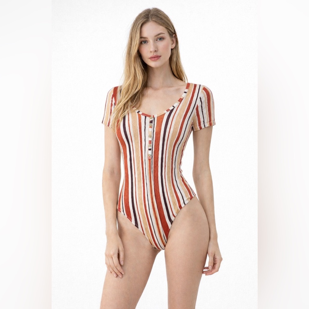 Love Tree Stretchy Ribbed Stripe Button Front Bodysuit M